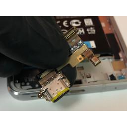 Замена зарядного порта LG G6